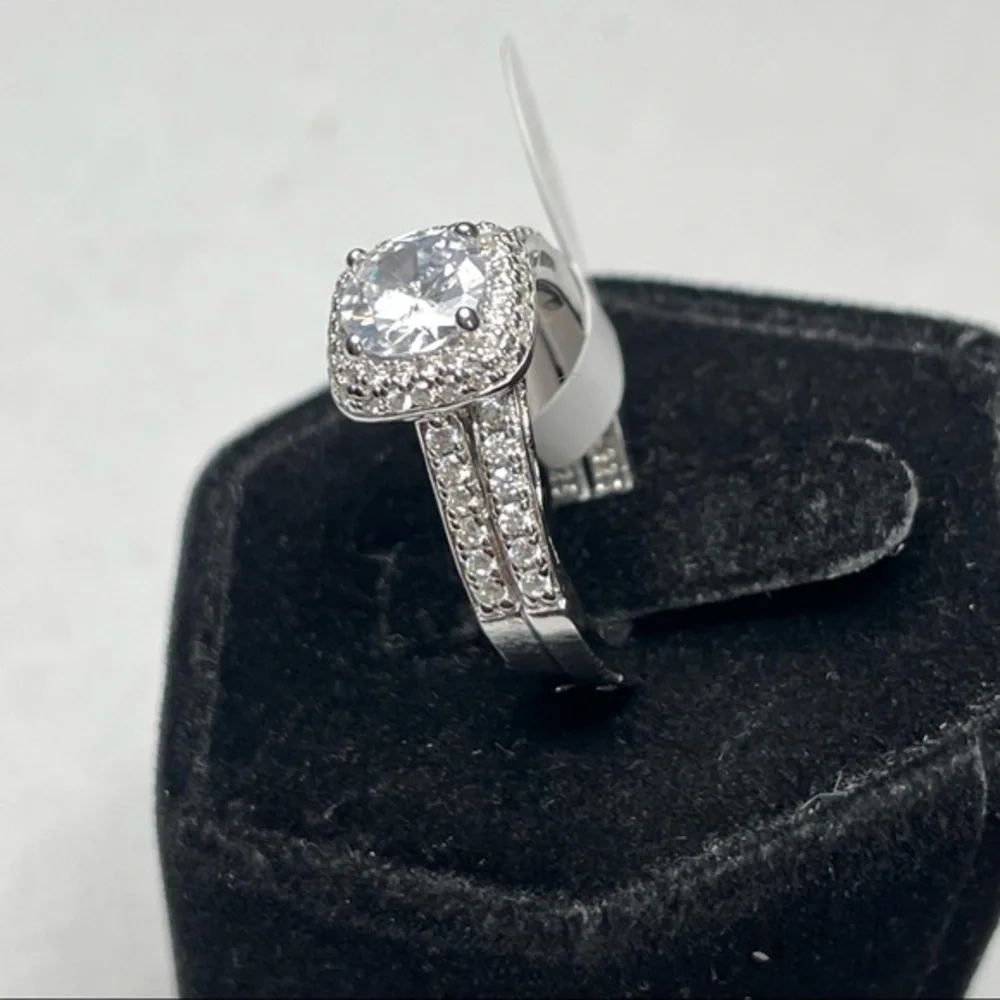 925 Sterling Silver Diamond 2 Band Ring‎ Set Sz 6